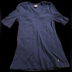 Northern Reflections Ribbed V‑Neck Knit Top in Navy Blue